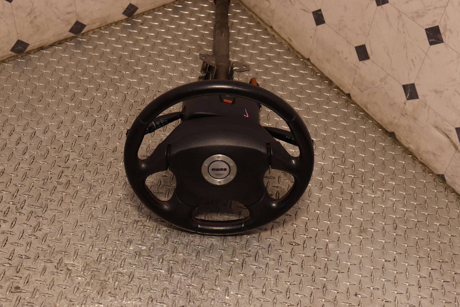 2002 2003 2004 2005 2006 2007 Subaru Impreza WRX STI GD GG Momo Leather Steering Wheel & Airbag JDM OEM