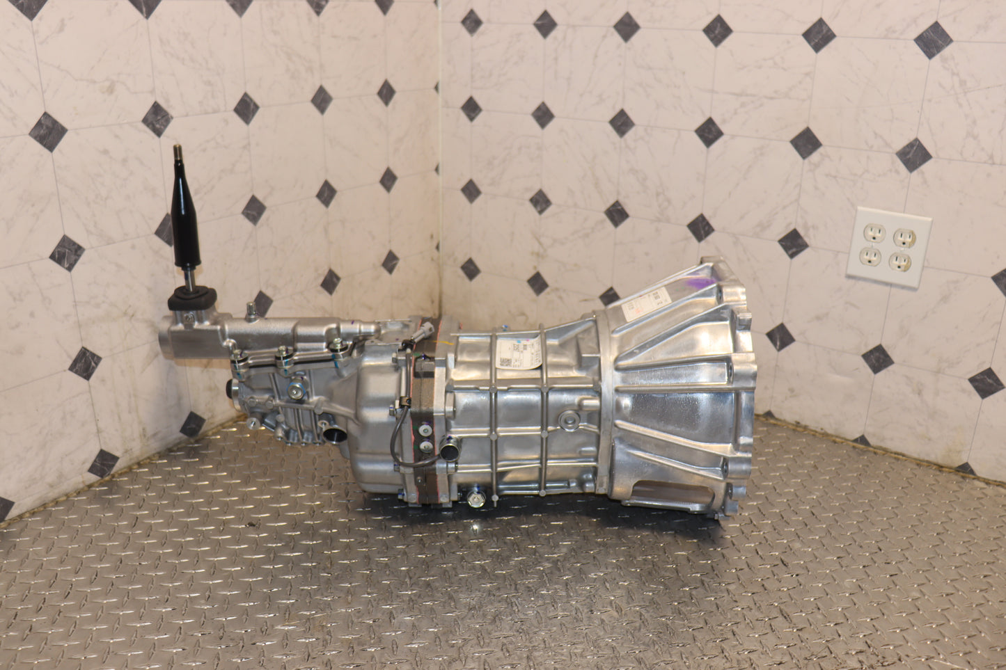 Brand New JDM Toyota R154 5-Speed Manual Transmission - 0 Miles Factory Spec