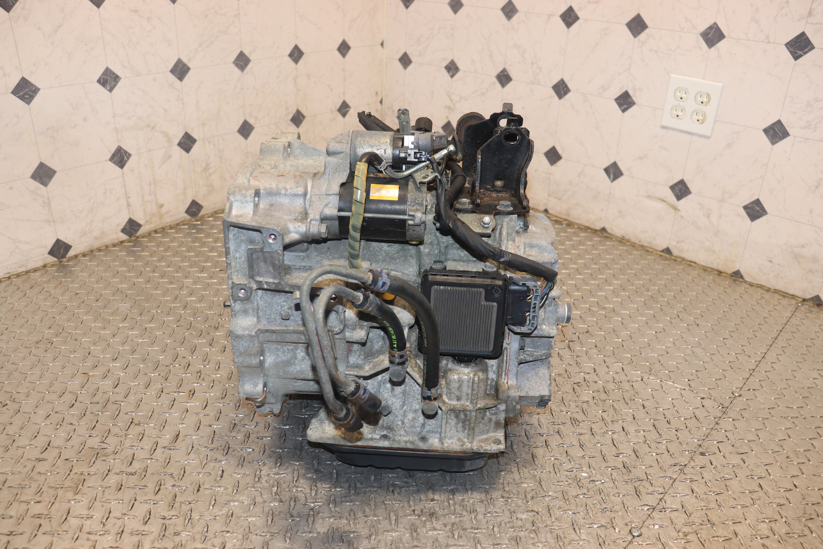 2011-2016 Toyota Sienna 3.5L 2GR-FE FWD Automatic Transmission U660E OEM