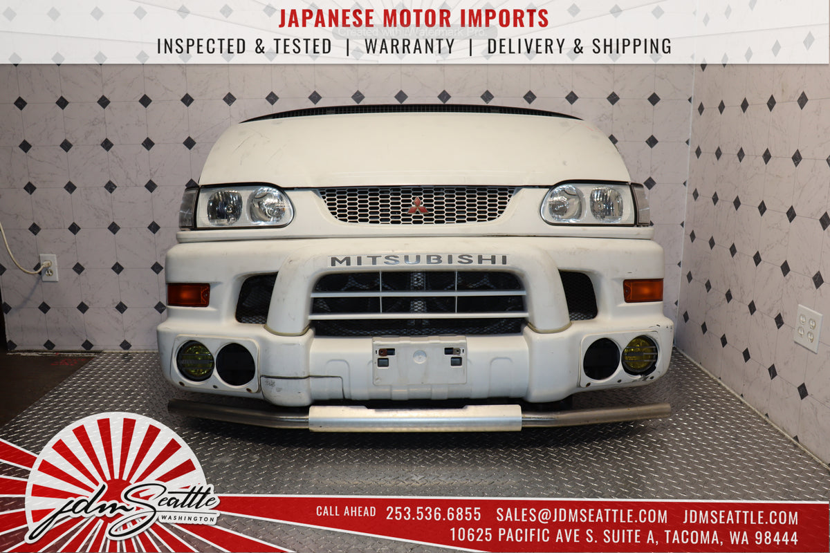 JDM 1997-2007 Mitsubishi Delica Front End /  Nose Cut / Front Clip w/ Hood Bumper Lights WHITE