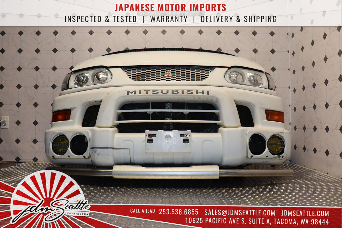 JDM 1997-2007 Mitsubishi Delica Front End /  Nose Cut / Front Clip w/ Hood Bumper Lights WHITE
