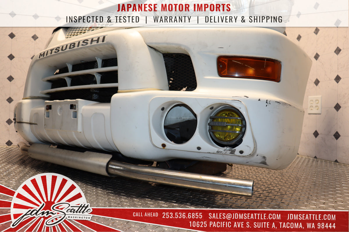 JDM 1997-2007 Mitsubishi Delica Front End /  Nose Cut / Front Clip w/ Hood Bumper Lights WHITE