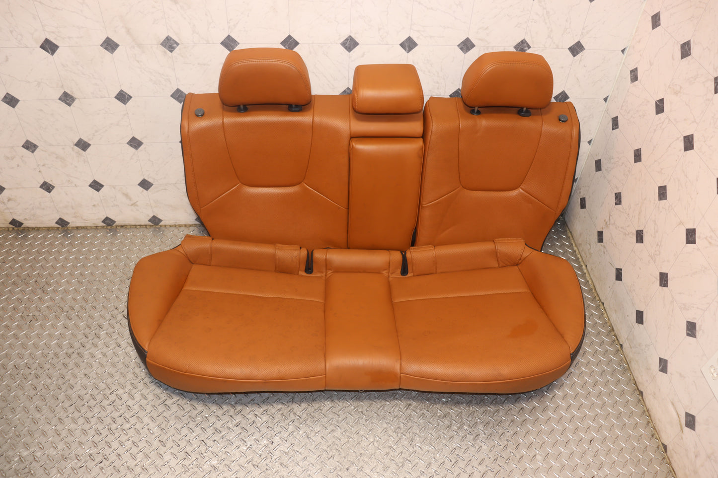 JDM 2008 - 2014 SUBARU IMPREZA WRX STI PREMIUM GRB GVF COMPLETE FRONT AND REAR LEATHER POWER SEATS W/ STEERING WHEEL