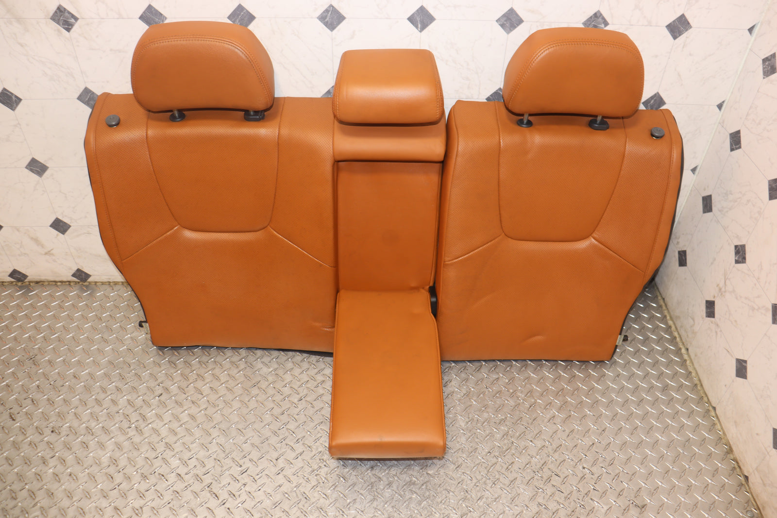 JDM 2008 - 2014 SUBARU IMPREZA WRX STI PREMIUM GRB GVF COMPLETE FRONT AND REAR LEATHER POWER SEATS W/ STEERING WHEEL