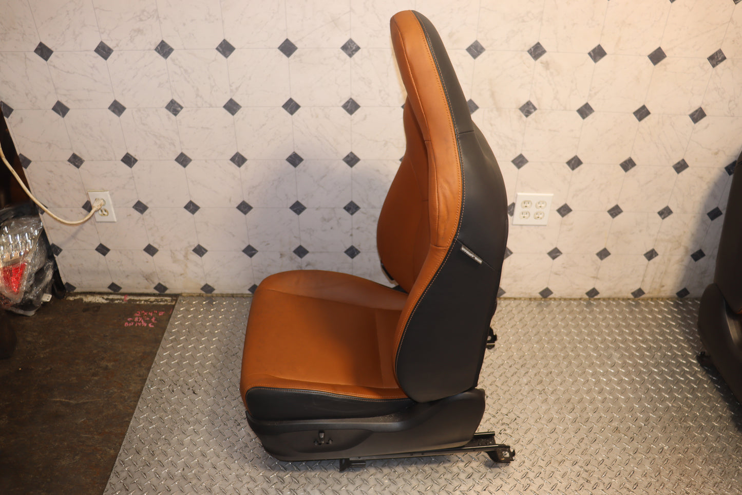 JDM 2008 - 2014 SUBARU IMPREZA WRX STI PREMIUM GRB GVF COMPLETE FRONT AND REAR LEATHER POWER SEATS W/ STEERING WHEEL