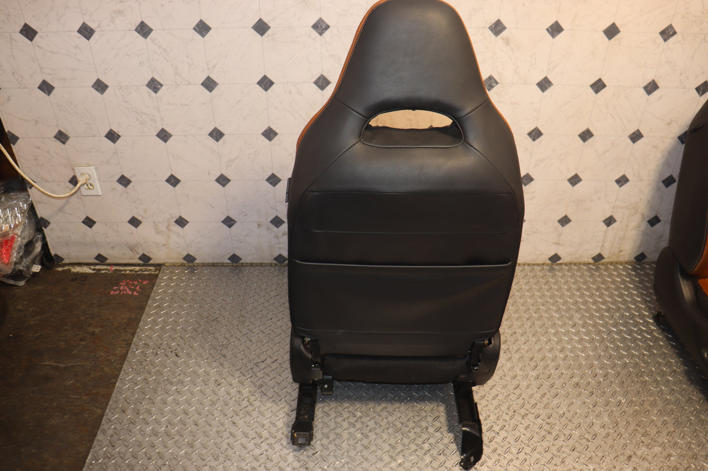 JDM 2008 - 2014 SUBARU IMPREZA WRX STI PREMIUM GRB GVF COMPLETE FRONT AND REAR LEATHER POWER SEATS W/ STEERING WHEEL