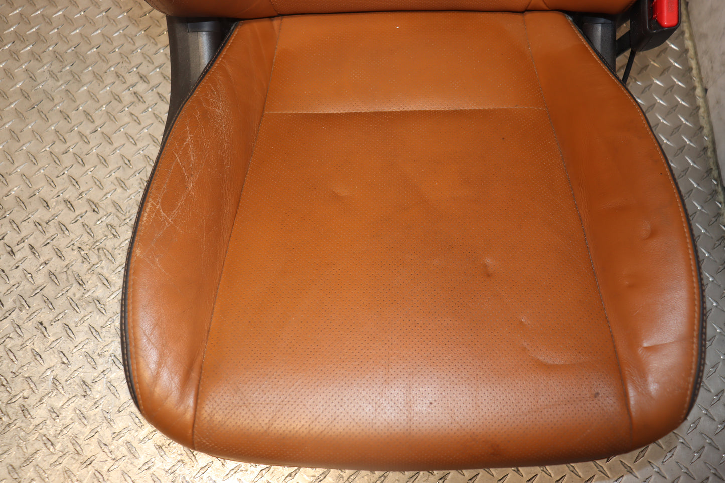 JDM 2008 - 2014 SUBARU IMPREZA WRX STI PREMIUM GRB GVF COMPLETE FRONT AND REAR LEATHER POWER SEATS W/ STEERING WHEEL
