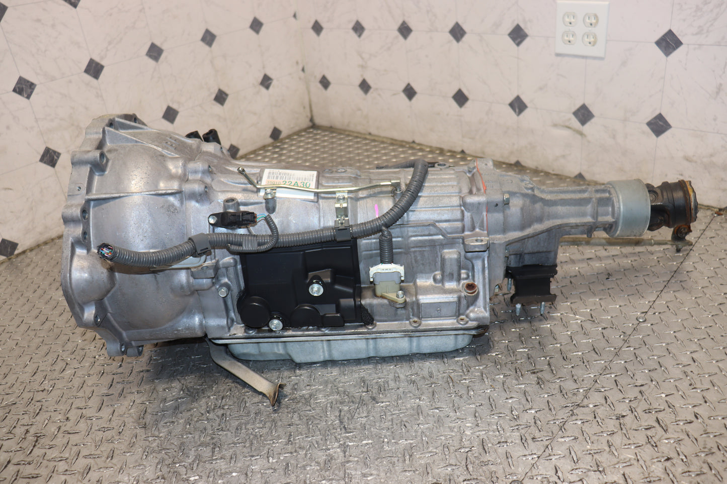 JDM 4GR V6 RWD AUTOMATIC TRANSMISSION 05-15 LEXUS IS250 / 12-15 GS250 / 06 GS300/ TOYOTA CROWN ROYAL & MARK X 4GR-FSE