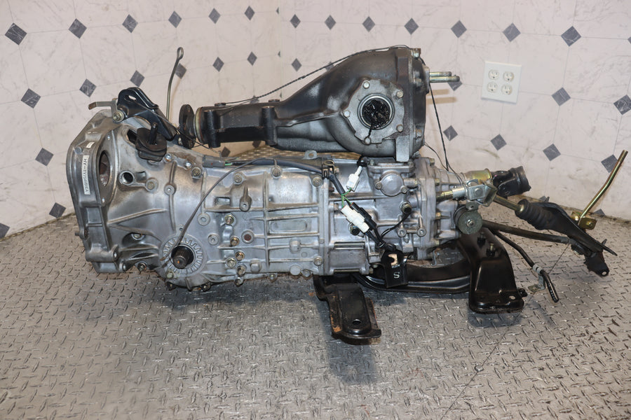 1999-2002 Subaru Impreza JDM WRX STi GC8 Version 5/6 Type-RA Limited EJ207 5-Speed Manual Transmission w/ Rear Diff & Axles