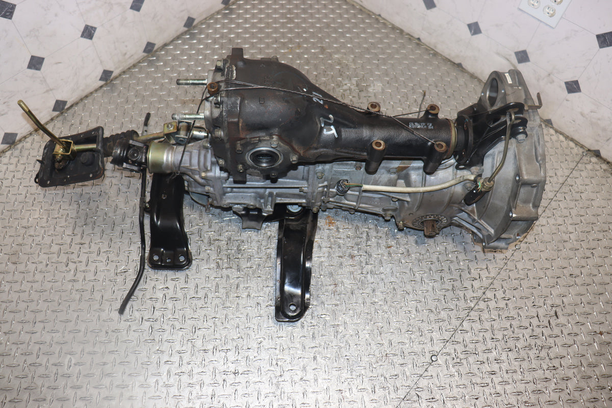 1999-2002 Subaru Impreza JDM WRX STi GC8 Version 5/6 Type-RA Limited EJ207 5-Speed Manual Transmission w/ Rear Diff & Axles
