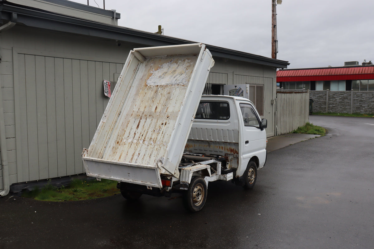 1991 Suzuki Carry V-DD51T Kei Dump Truck 4WD JDM Micro Truck