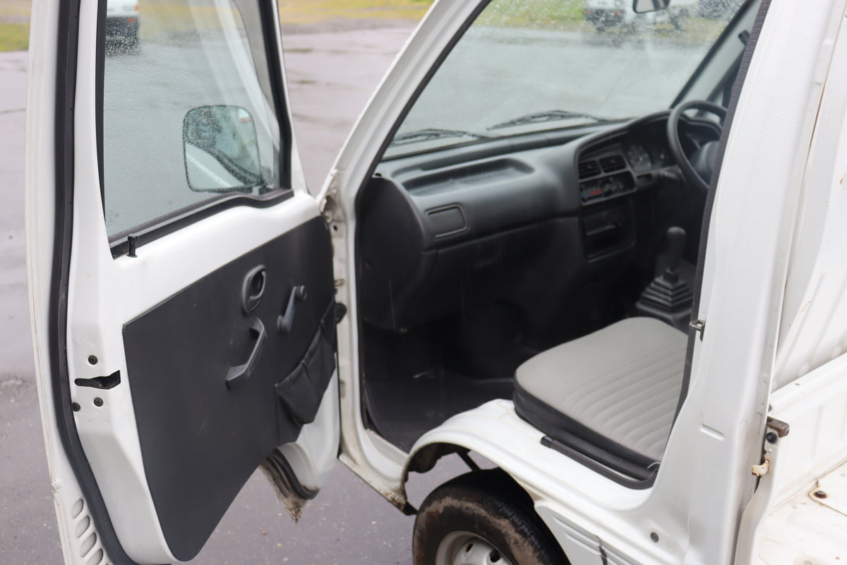 1996 Suzuki Carry V-DD51T Kei Truck 4WD JDM Mini Truck