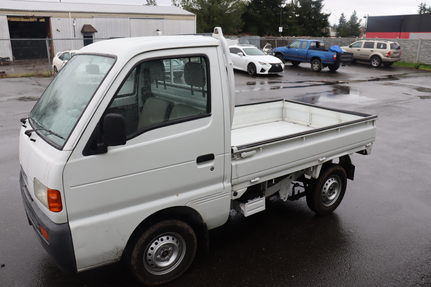 JDM 1998 SUZUKI CARRY KEI TRUCK V-DD51T 4WD