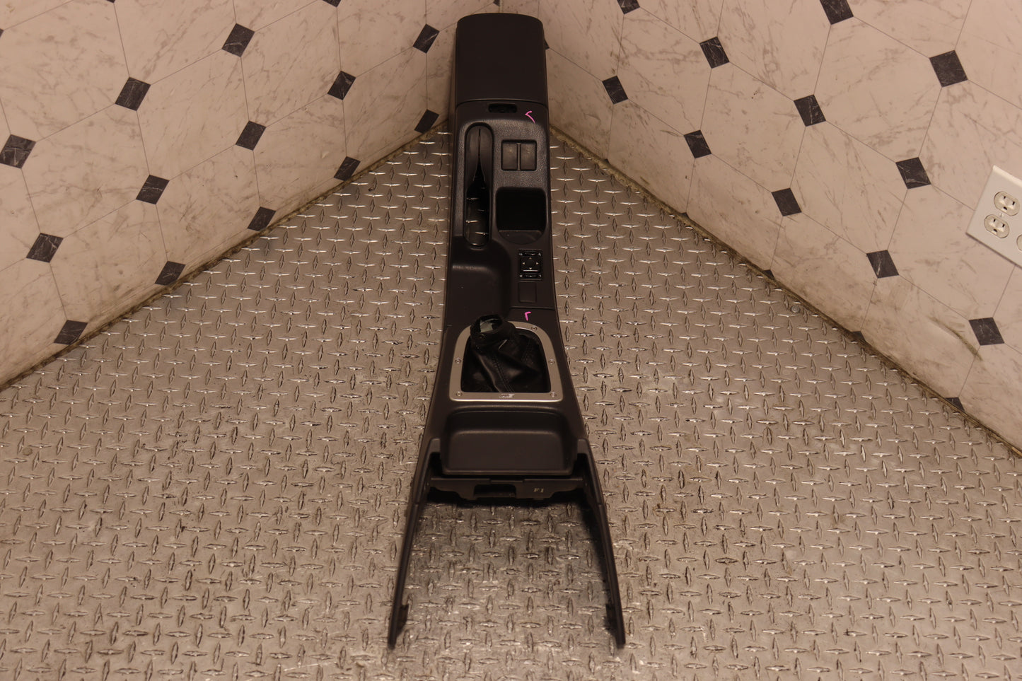 2002 2003 2004 2005 2006 2007 Subaru Impreza WRX STI GD GG Center Console Armrest Assembly JDM OEM