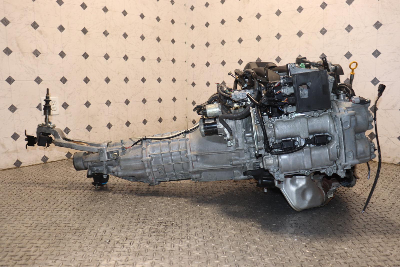 Scion FR-S Subaru BRZ Toyota GT86 2.0L DOHC D-4S Boxer Engine & 6 Speed Manual Transmission Swap JDM FA20