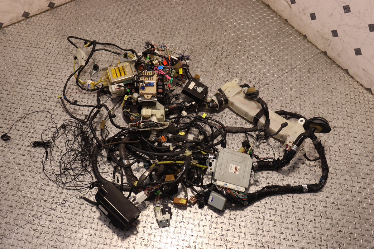 Subaru Impreza WRX STI V7 EJ207 2.0L DOHC Turbo Engine Complete Wiring Harness & ECU JDM