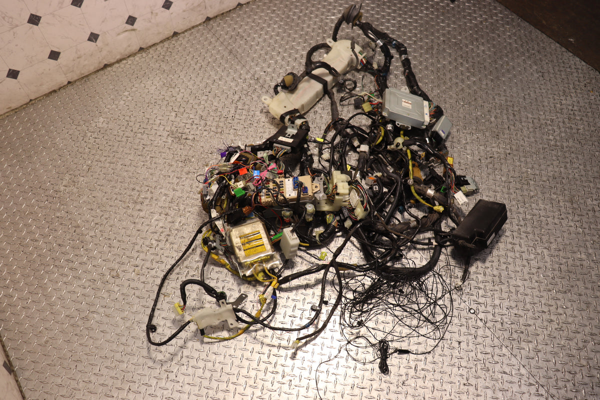Subaru Impreza WRX STI V7 EJ207 2.0L DOHC Turbo Engine Complete Wiring Harness & ECU JDM