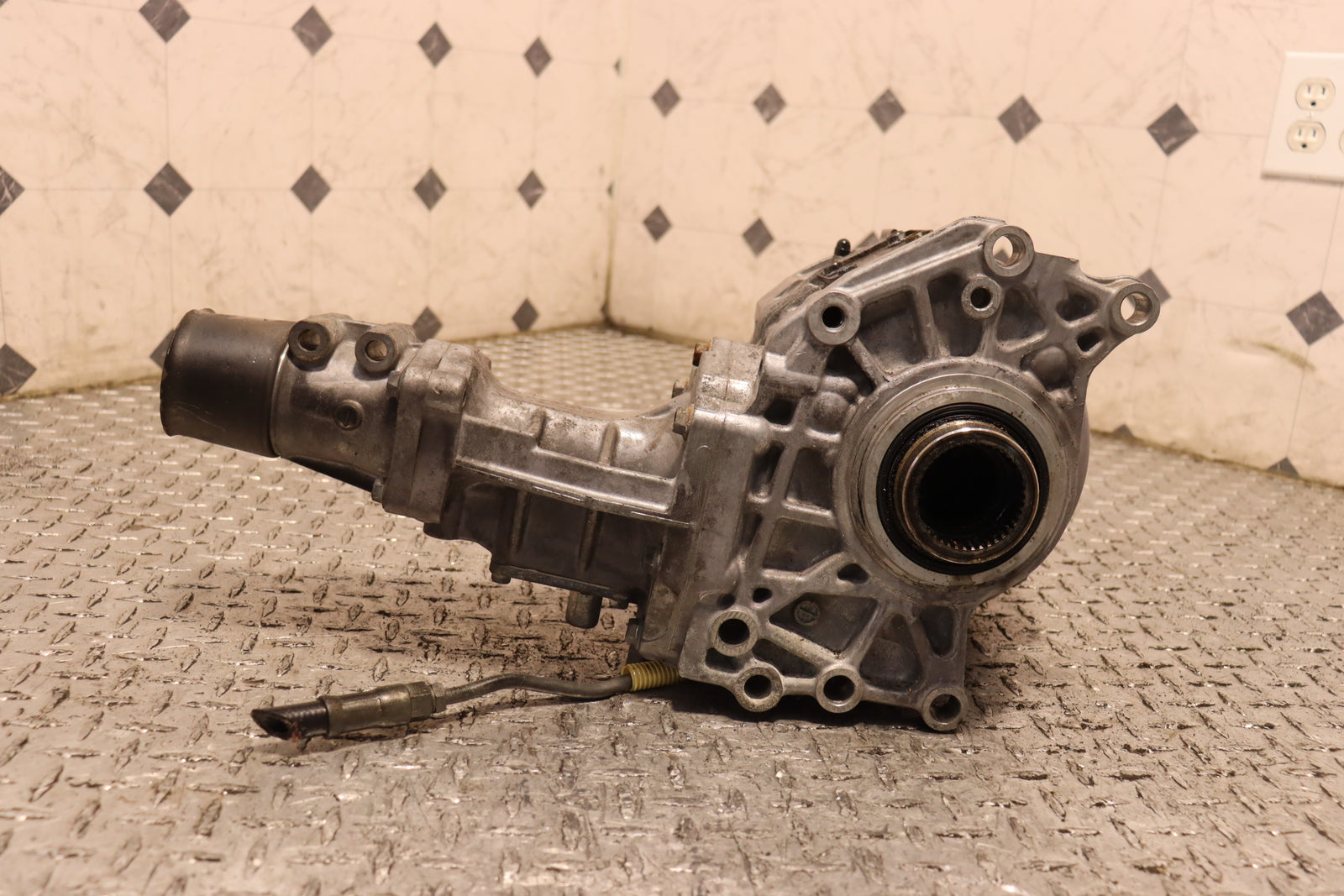 2008 2009 2010 2011 2012 2013 2014 2015 Mitsubishi Evolution X GSR MR Transfer Case JDM OEM
