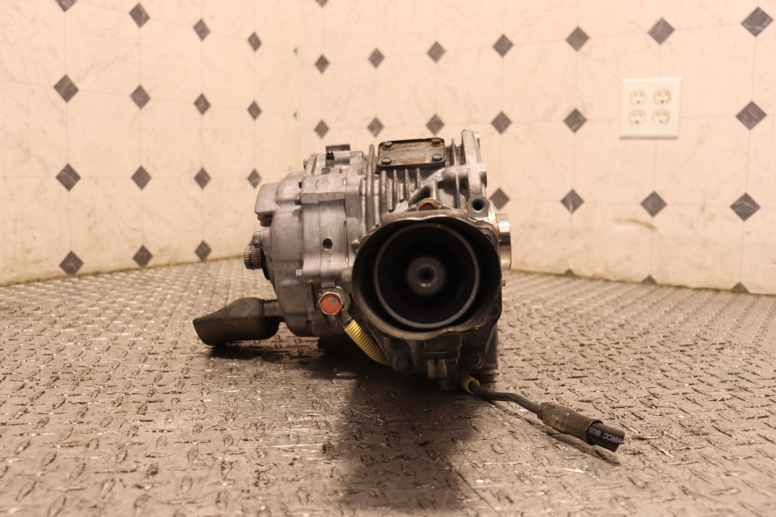 2008 2009 2010 2011 2012 2013 2014 2015 Mitsubishi Evolution X GSR MR Transfer Case JDM OEM