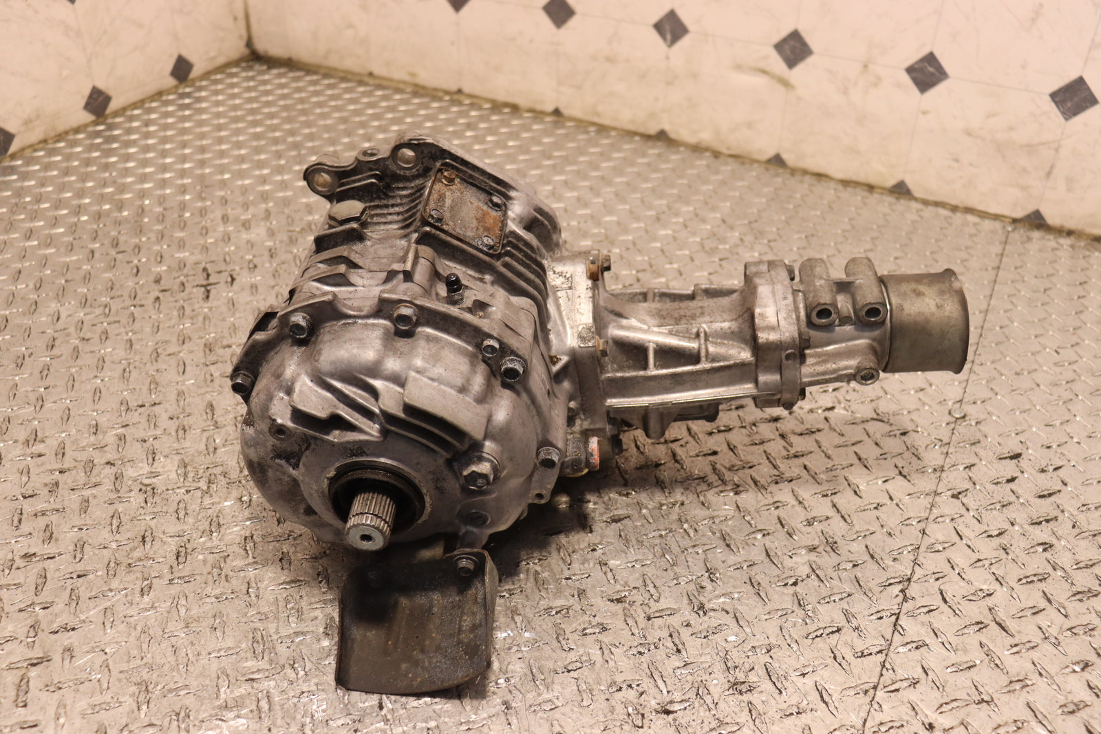 2008 2009 2010 2011 2012 2013 2014 2015 Mitsubishi Evolution X GSR MR Transfer Case JDM OEM