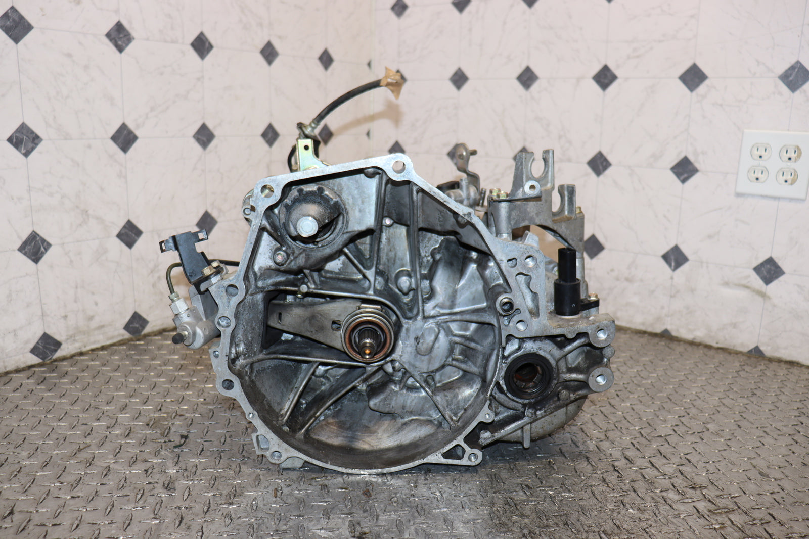 2001 2002 2003 2004 2005 Honda Civic 1.7L 5 Speed Manual Transmission JDM D17A OEM