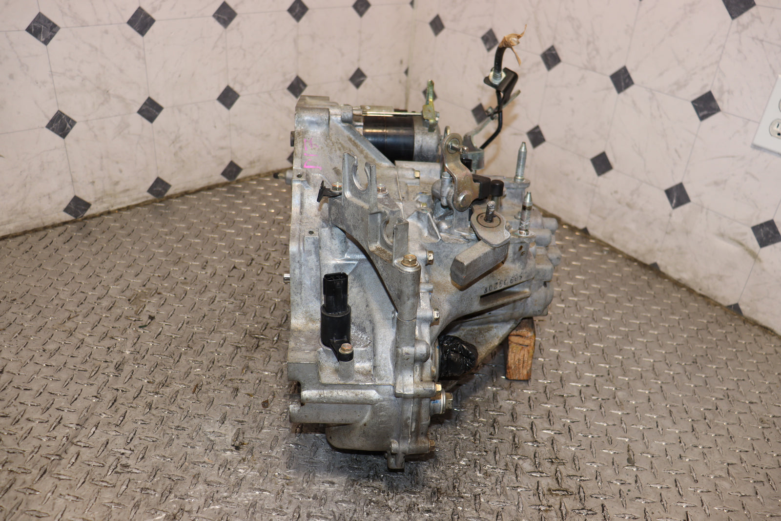 2001 2002 2003 2004 2005 Honda Civic 1.7L 5 Speed Manual Transmission JDM D17A OEM