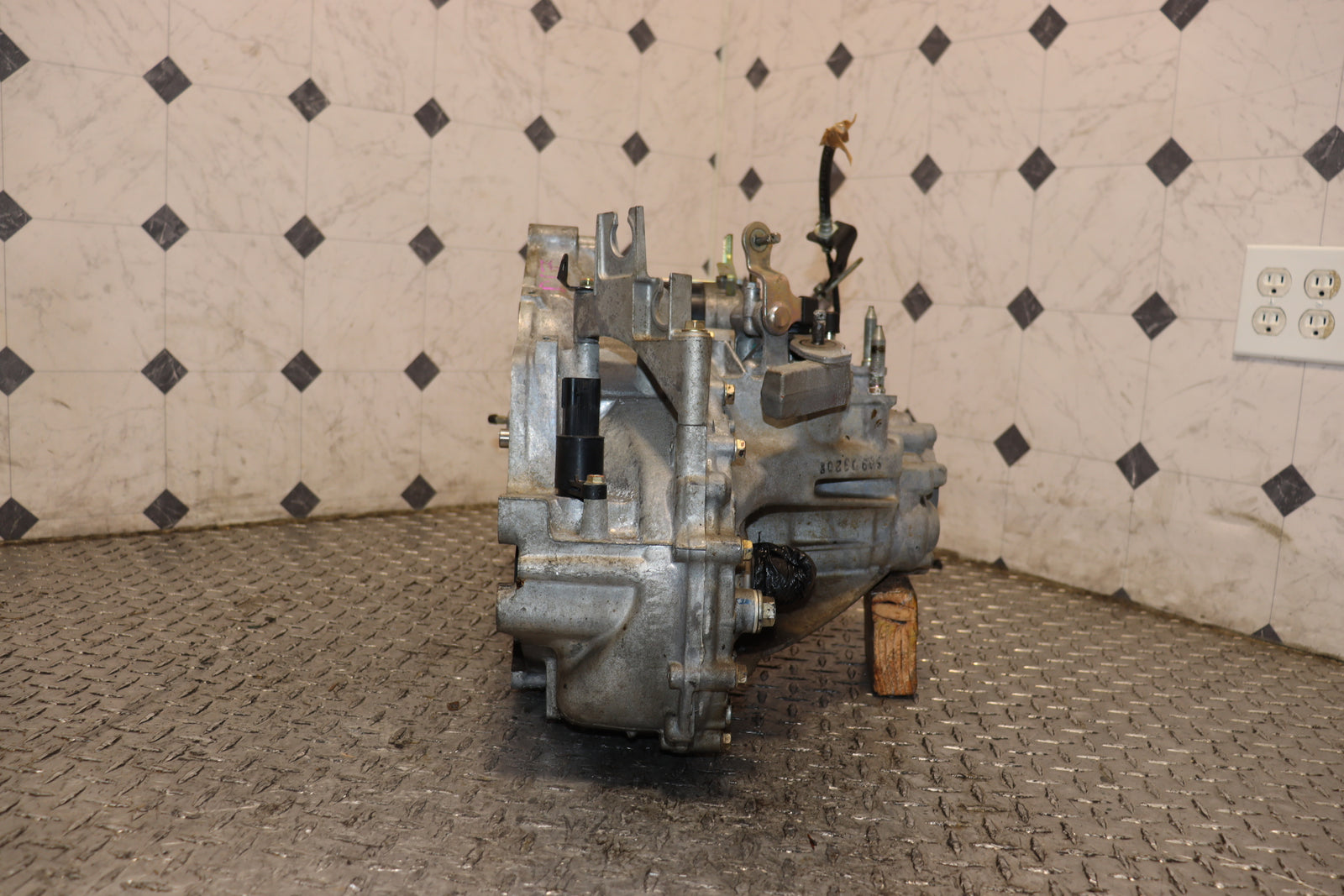 2001 2002 2003 2004 2005 Honda Civic 1.7L 5 Speed Manual Transmission JDM D17A OEM