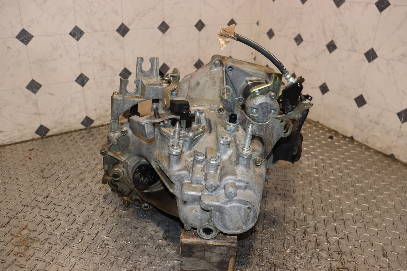 2001 2002 2003 2004 2005 Honda Civic 1.7L 5 Speed Manual Transmission JDM D17A OEM