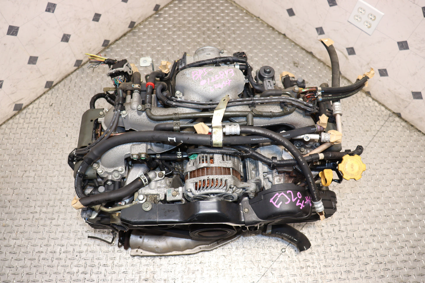 1999-2005 Subaru Legacy EJ20 JDM Engine | 2.0L SOHC Flat 4-Cylinder Boxer Motor