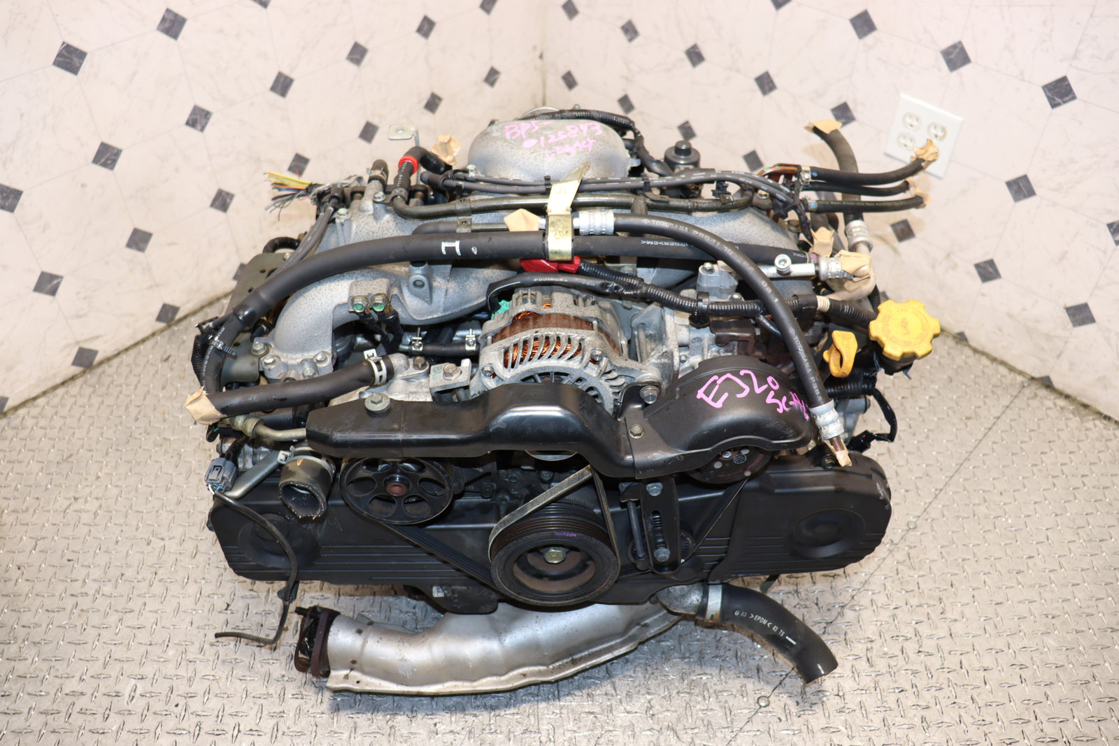 2000 2001 2002 2003 2004 2005 Subaru Outback 2.0L H4 SOHC Engine JDM EJ20