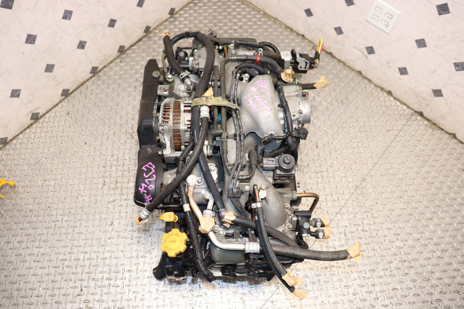 2000 2001 2002 2003 2004 2005 Subaru Outback 2.0L H4 SOHC Engine JDM EJ20