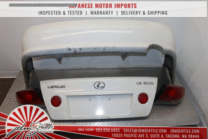 LEXUS IS300 TOYOTA ALTEZZA TRUNK LIP REAR BUMBER AND TAILLIGHTS L/R